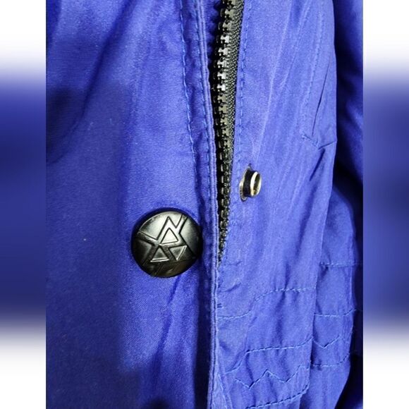 BlackBear - Picture 6 of 15